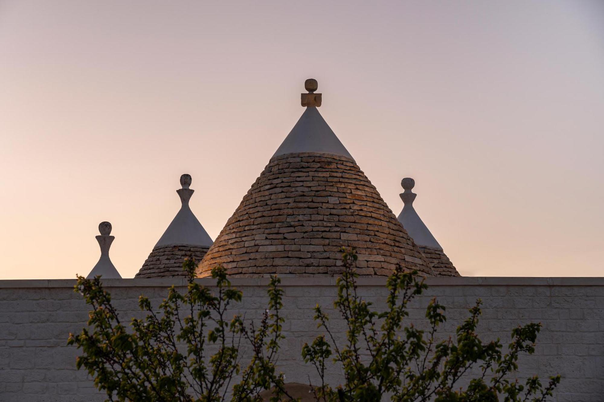 Trullo Jale - Boutique Apartments Ostuni Exterior photo
