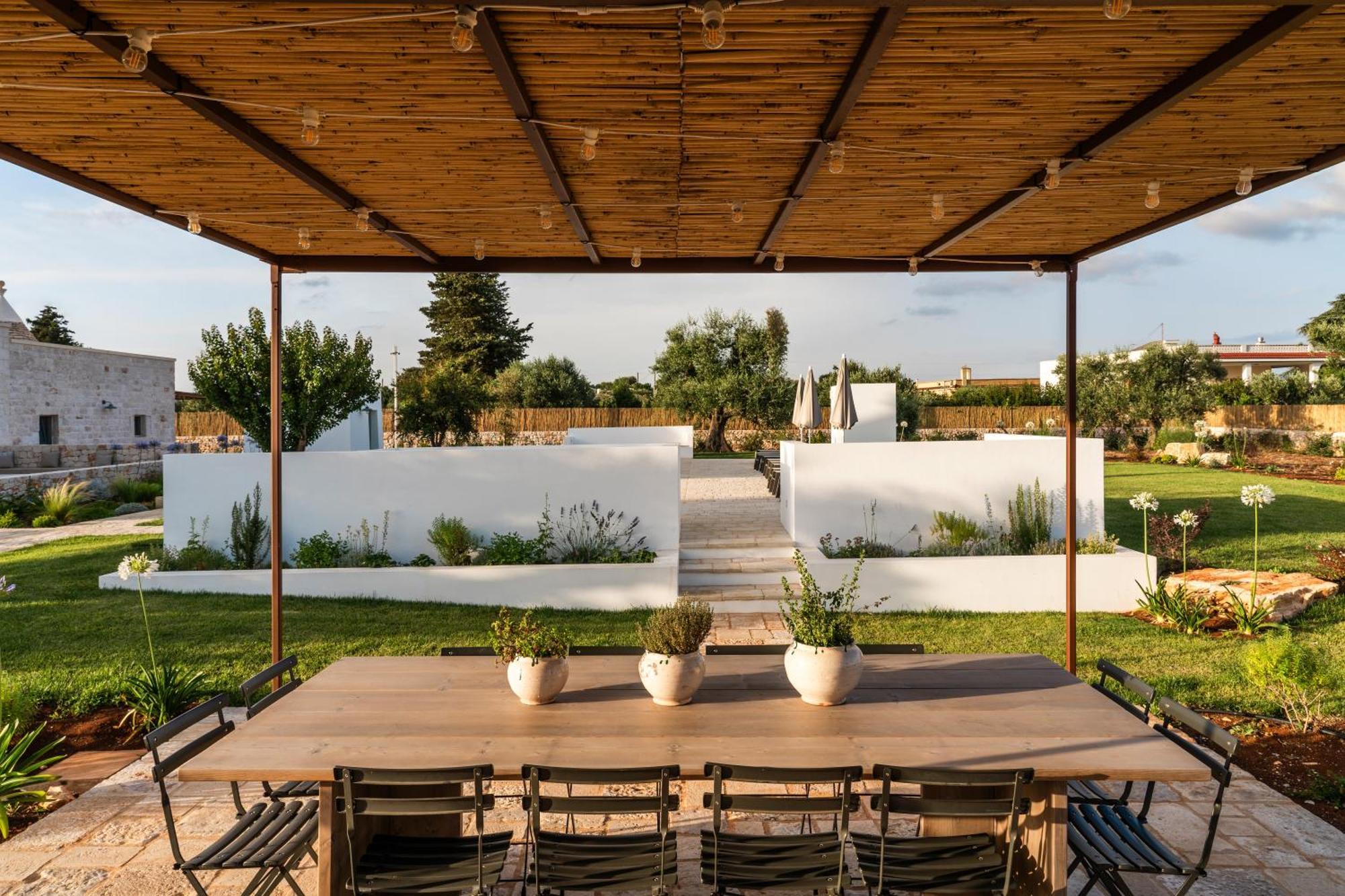 Trullo Jale - Boutique Apartments Ostuni Exterior photo